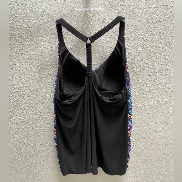 Aqua Green Women’s Swim Top - Size 16W - Black/Multicolored - EUC - Picture 2 of 5